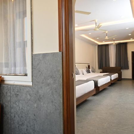 Hotel Shri Devi Comforts Inn Bhatkal Esterno foto