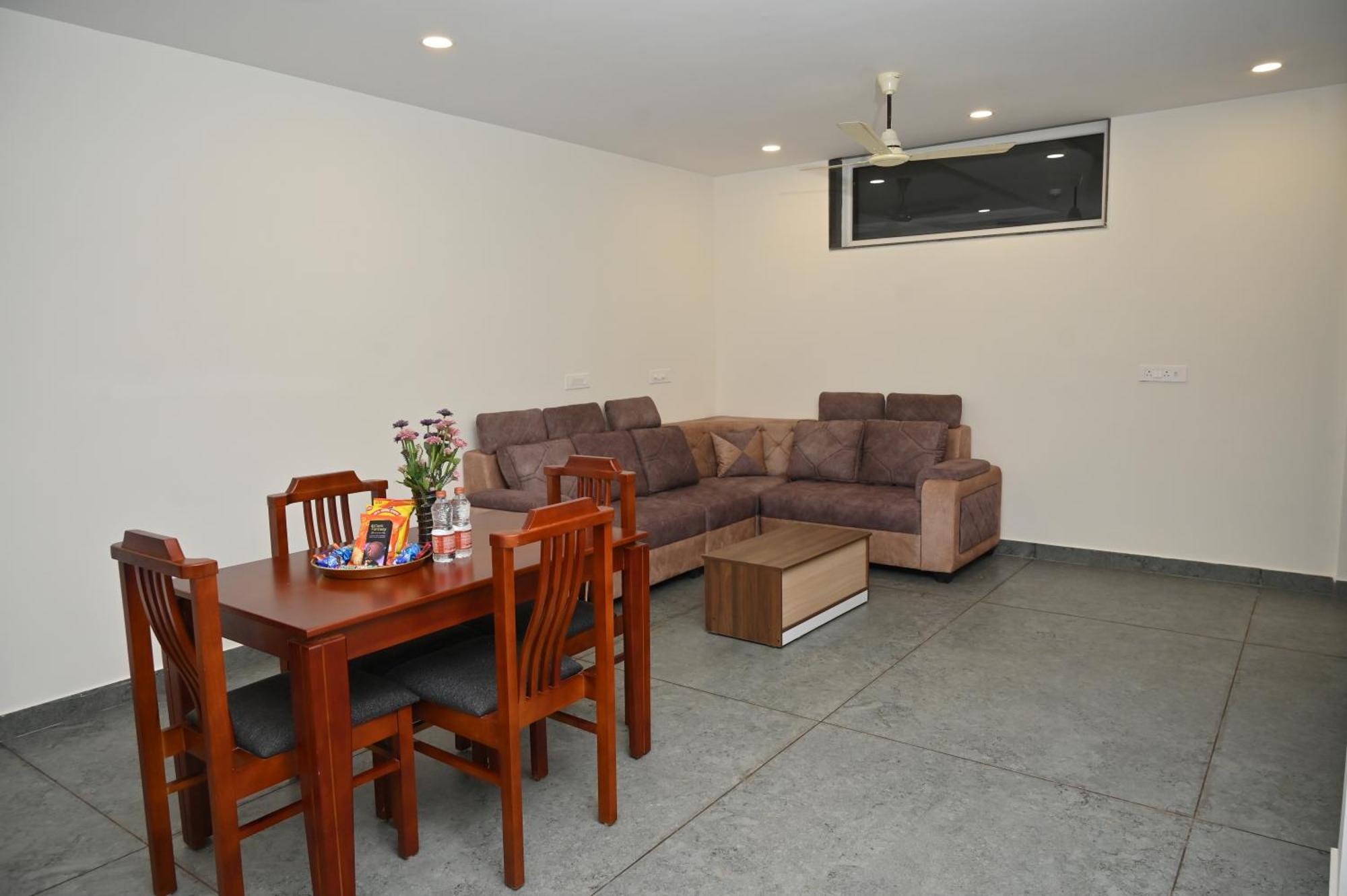 Hotel Shri Devi Comforts Inn Bhatkal Esterno foto